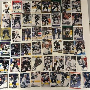 Lot of 52 Vintage LA Kings, Phoenix Coyotes & Hartford Whalers Hockey NHL Cards